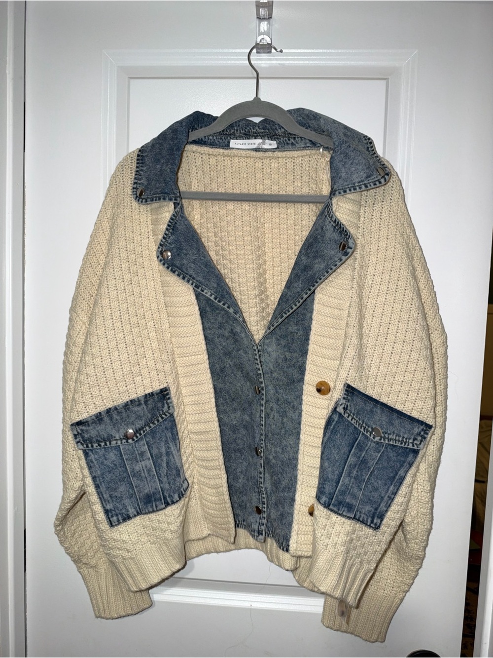Altar'd State Cream Knit Denim Detail Cardigan NWT – M 🤍